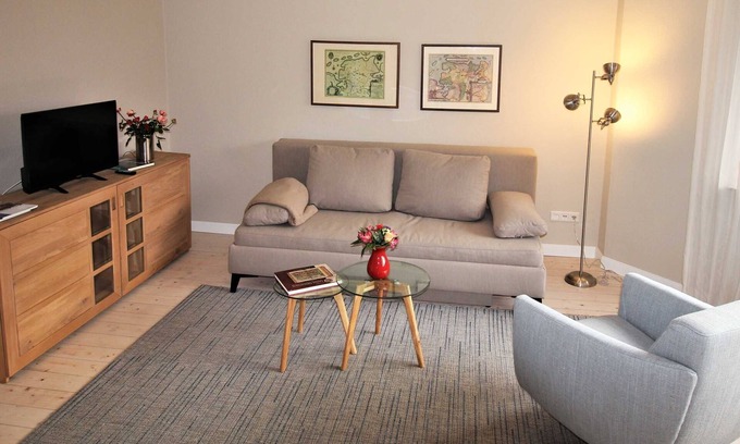 Leer Apartment | Ferienwohnung zur Großen Buche EG - Wohnung EG
