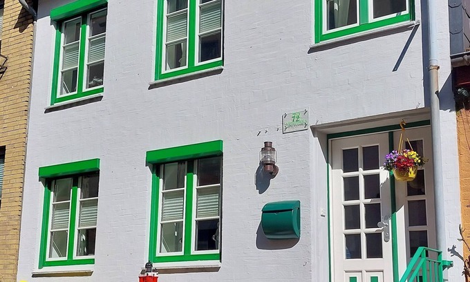 Flensburg Apartment | Ferienwohnung Heimathafen für 2 Personen im Historischen Kapitänshaus