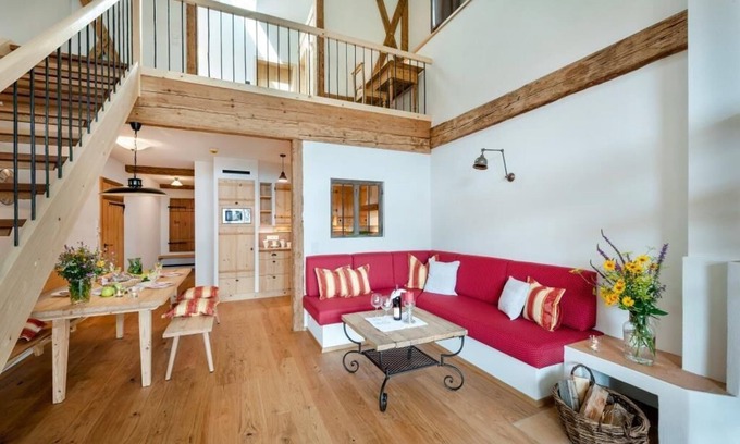 Hoslwang Apartment | Ferienwohnung "Heuboden", 100 qm Obergeschoss, 2 separate Schlafzimmer