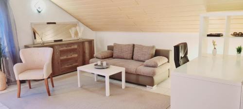 Langensteinbach Apartment | Ferienwohnung in Karlsbad