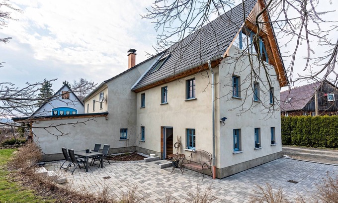 Leutersdorf Apartment | Ferienwohnung Landlust mit privater Terrasse, Gemeinschaftsgarten und WLAN