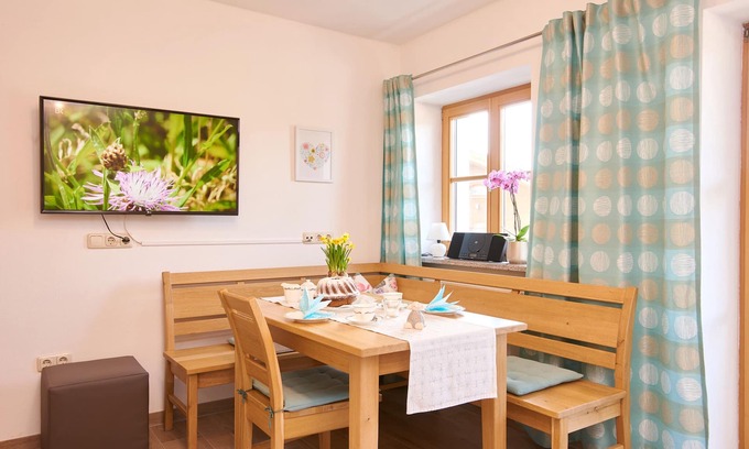 Hoslwang Apartment | Ferienwohnung "Meine Kleine Auszeit", 50 qm, Dachgeschoss, 1separates Schlafzimmer