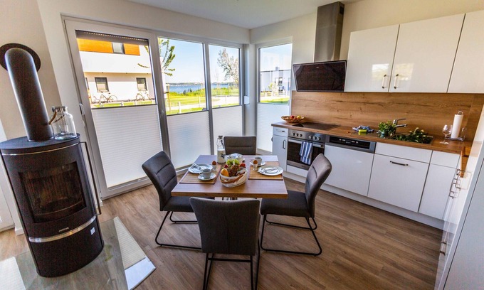 Schwerin Apartment | Ferienwohnung mit Sauna, Kamin und Garten