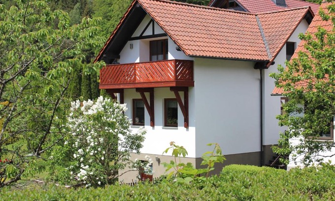 Heles Apartment | Ferienwohnung Nüssleshof