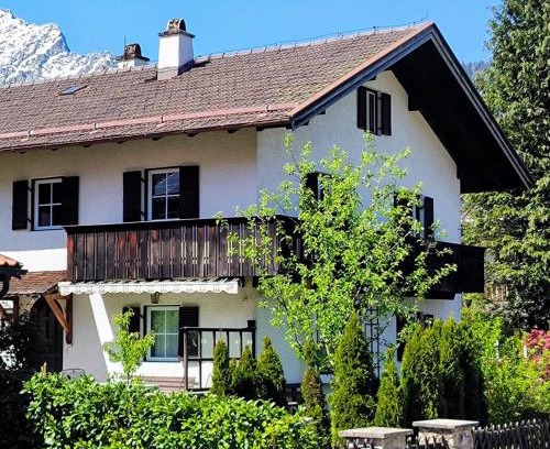 Gmain Apartment | Ferienwohnung Straußstrasse