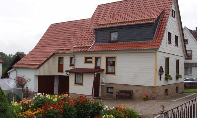 Mandelholz Apartment | Ferienwohnungen Rießling