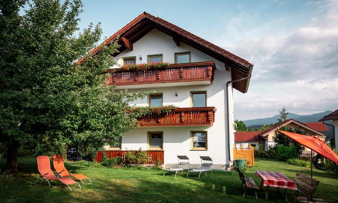 Lam Apartment | Ferienwohnungen Schmid
