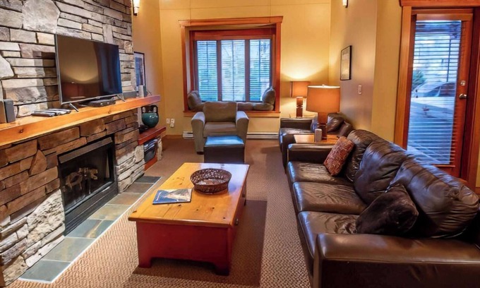 East Kootenay House | Fernie - Pinnacle Ridge Chalet 43-103