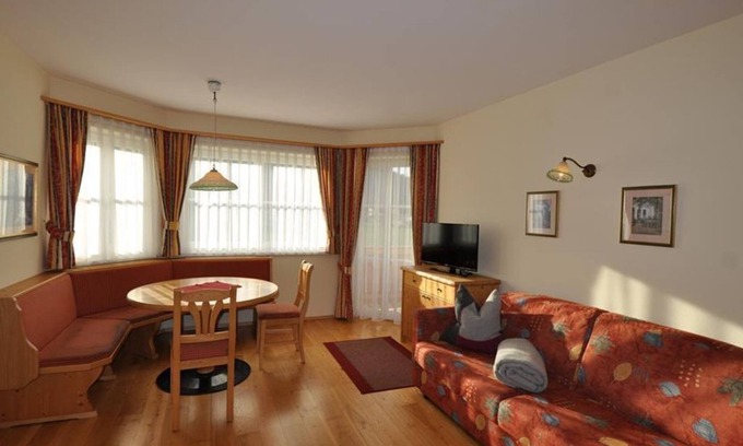 Am Feuersang Apartment | Fewo A - Landhaus Innrain
