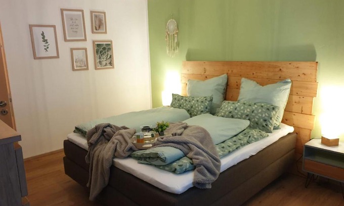 Bleiwasche Apartment | FeWo Frühling in der Villa Waldrand mit großem Garten