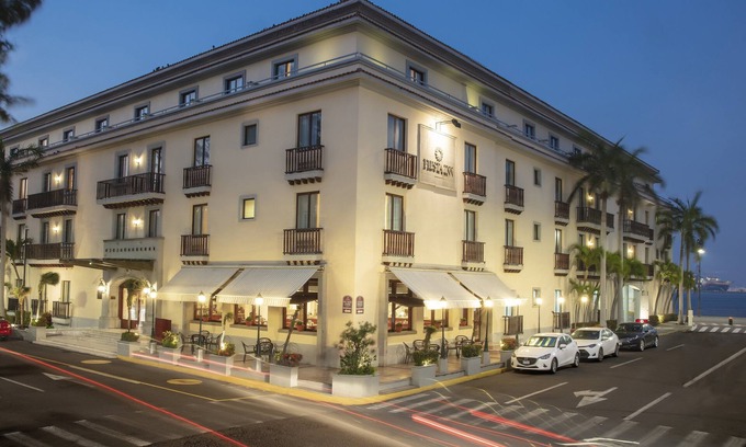 Faros Hotel | Fiesta Inn Veracruz Malecon