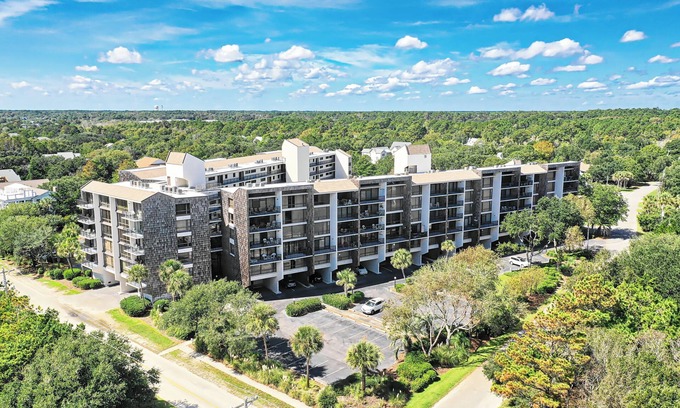 North Litchfield Beach Condo | Fifth Floor Condo Across from Beach Access, Balcony, Pool, Grill Area, Elevator