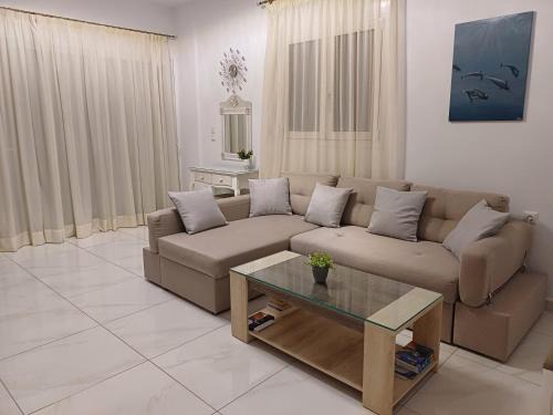 Minoa Pediada Apartment | Filocsenia luxury apartment at tsoutsouras