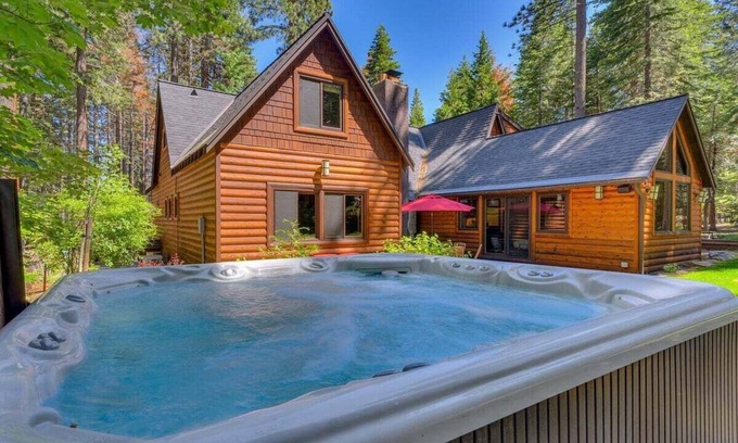 Timberland Hotel | Finch Haven in Homewood