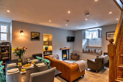 Fowey House | Finest Retreats - Potters Cottage
