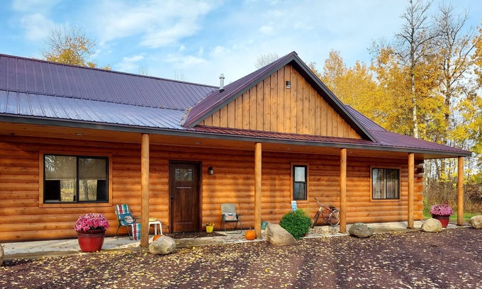 Finlayson House | Finlayson New log cabin on 10 acres