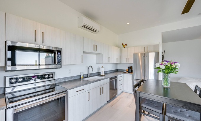 San Tan Valley Apartment | Fire Pit & Views at Peaceful Queen Creek Studio