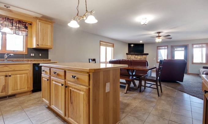 Arkdale Condo | First Floor 3 BR Condo, Northern Bay Golf Course by RedAwning