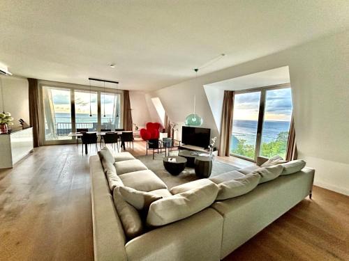 Sellin Apartment | FIRST im FIRST Sellin, Penthouse Meer & Meer mit phänomenalem Ostseeblick