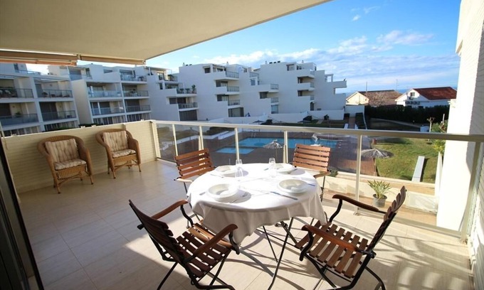 Molinell Apartment | FIRST LINE BEACH APARTMENT WITH SEA VIEWS. WIFI.
