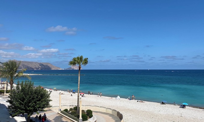 Altea Apartment | First line in Altea, 4 p close to everything with pleasant sea views.