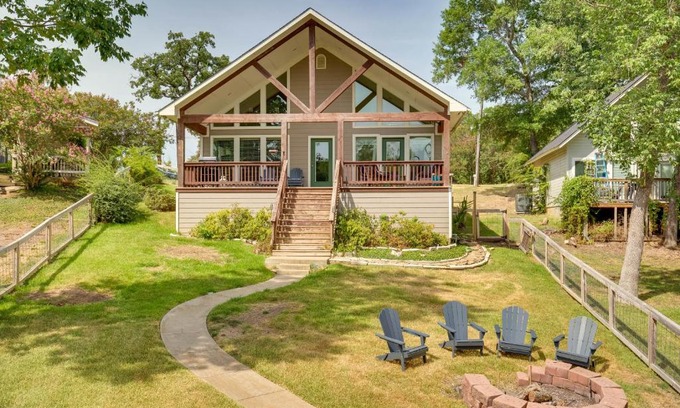 Seven Points House | Fish and Kayak Tranquil Cedar Creek Home!