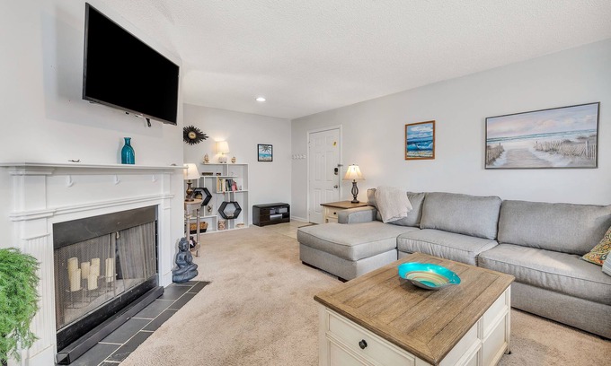 Saint Simons Island Condo | Fitness Center and Community Pool!