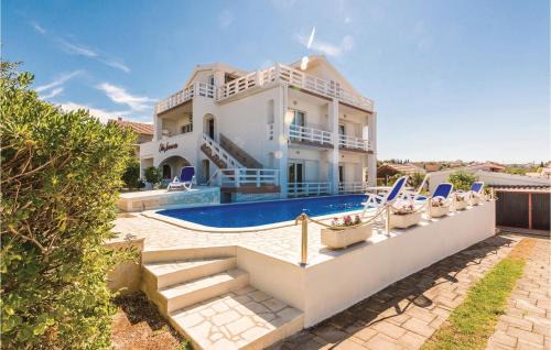 Crno House | Five-Bedroom Holiday Home In Zadar