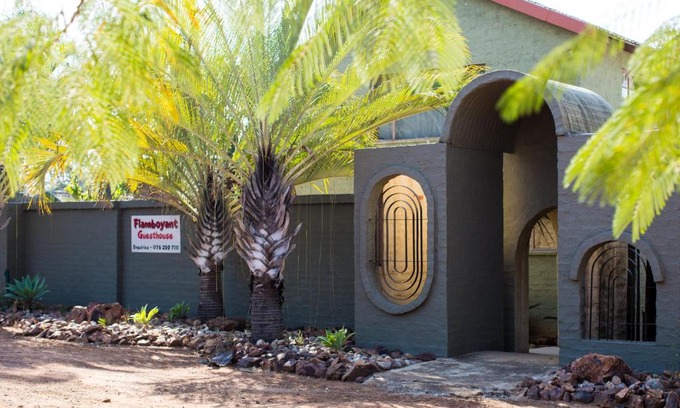 Bela-Bela House | Flamboyant Guesthouse