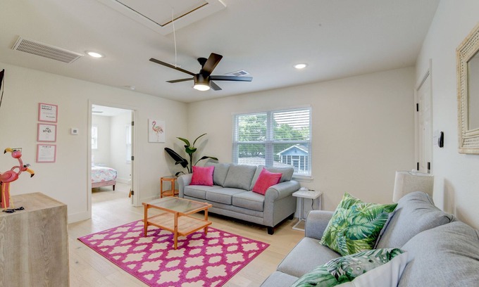 Galveston Apartment | Flamingos on 45th - Carriage House - Cute and Cozy