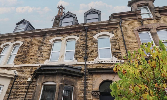 Harrogate Cottage | FLAT 2 23 HYDE PARK ROAD, family friendly in Harrogate