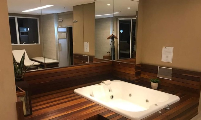 Jardim Goias Apartment | Flat Complete Jd. Goiás with Air, TV and WI-FI