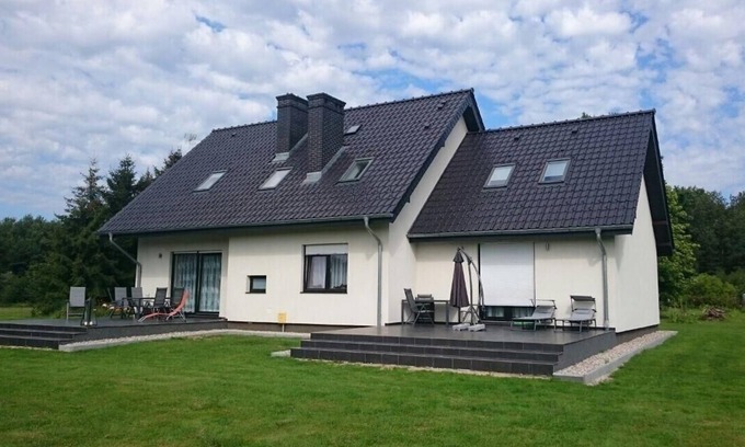 Gietrzwald Apartment | Flat in Naterki with terrace, garden and barbecue