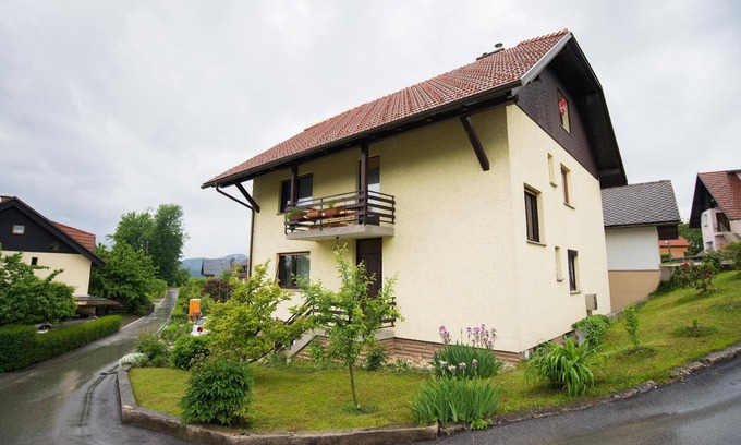 Zasip Apartment | Flat in Zasip with furnished terrace