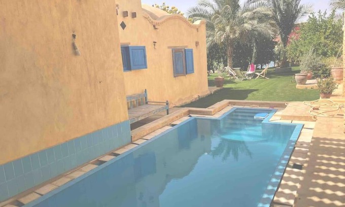 Yusuf as-Sidiq House | Flat with private pool and private garden