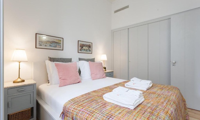 Santa Maria Maior Apartment | FLH Bacalhoeiros Charming Place