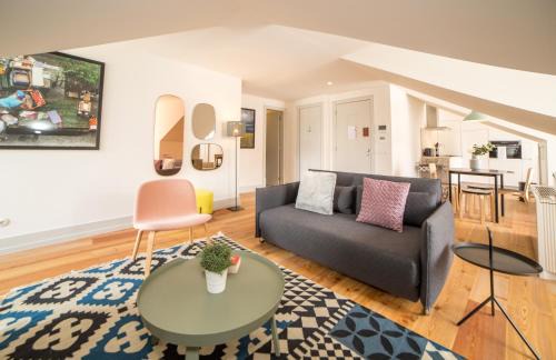 Santa Maria Maior Apartment | FLH Bacalhoeiros River View Flat