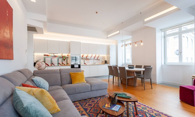 Sao Paulo Apartment | FLH Chiado Amazing Flat