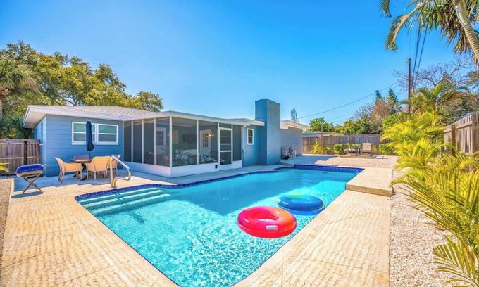 Walsingham House | Flip-Flops On & Stress Off | Gulf Beach Escape