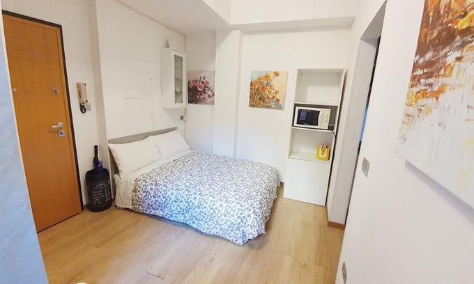 Santa Maria Novella Apartment | Florence center train station