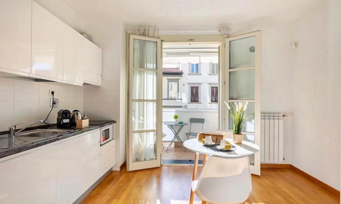 Isolotto Apartment | Florence Green Apartment