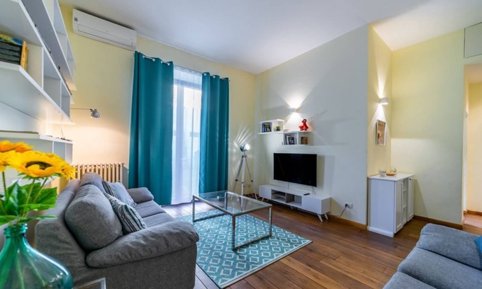 Oltrarno Apartment | Florence Quiet Apartment with Private Garden