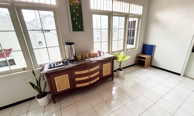 Central Yogyakarta House | Florens Inn