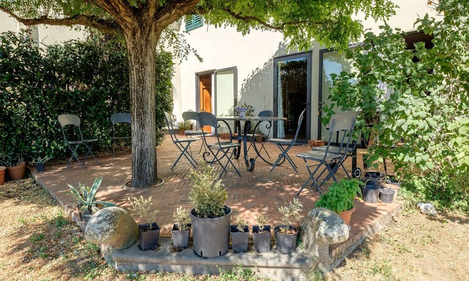 Arcetri Villa | Florentine Escape Immersed in Nature