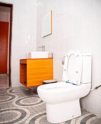 Abomey-Calavi Apartment | Flowers House