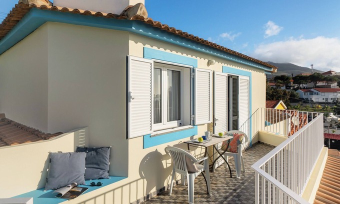 Vila Baleira Apartment | Fontinha I - Quiet retreat near the beach.