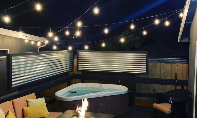 Templeton House | Forest & Vine - Hot tub and Pet Friendly!