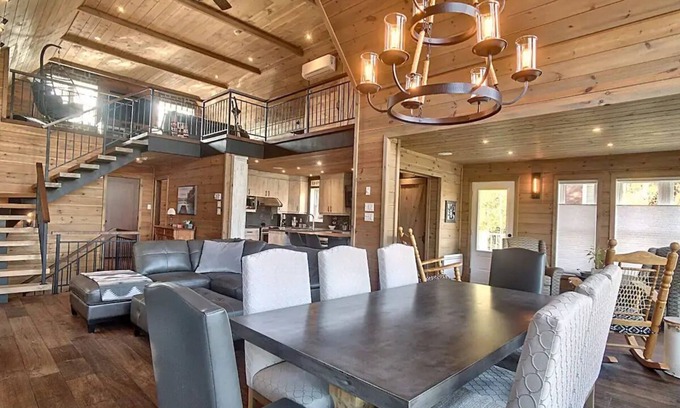 Saint Come Cottage | Formidable Waterfront Cottage - Serenity at its best!nn