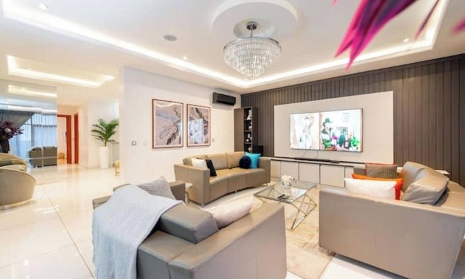 Ikoyi House | Four bedroom Luxury Duplex with Pool and PS5,Ikoyi