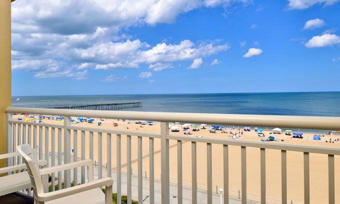 Northeast Virginia Beach Hotel | Four Points By Sheraton Virginia Beach Oceanfront